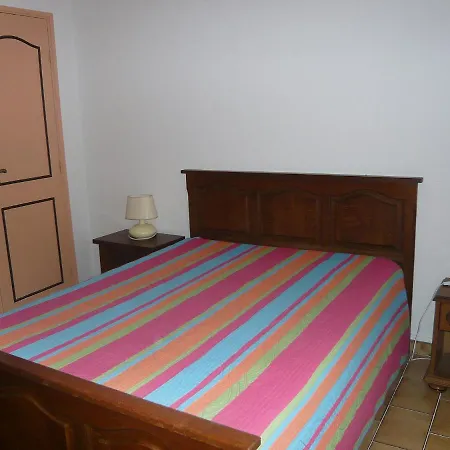 Holiday La Maison Jaune Vauvert
